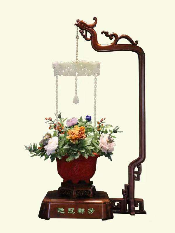 1漆·玉雕《艳冠群芳》阚凤祥 110×100×238（cm）.jpg