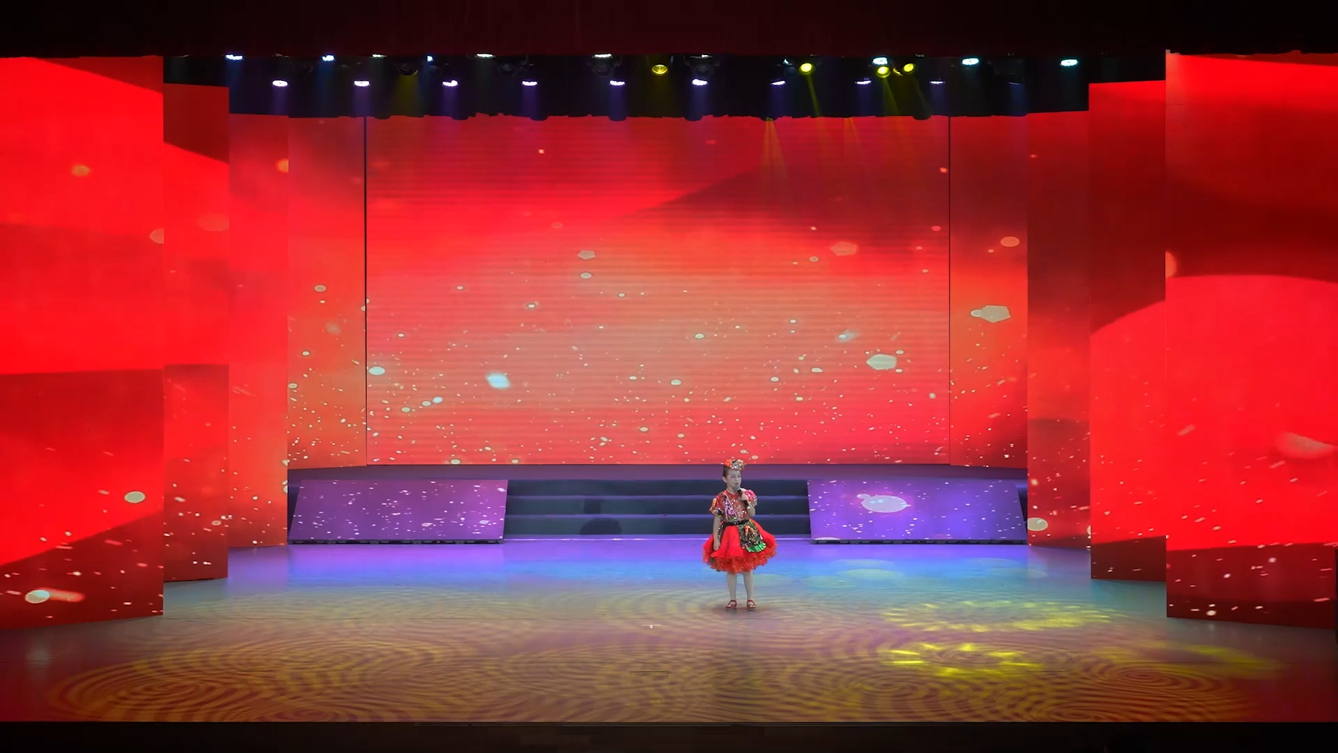 06《辣椒红又红》演唱：胡周洋（儿童B组[00_02_27][20231127-140455].png