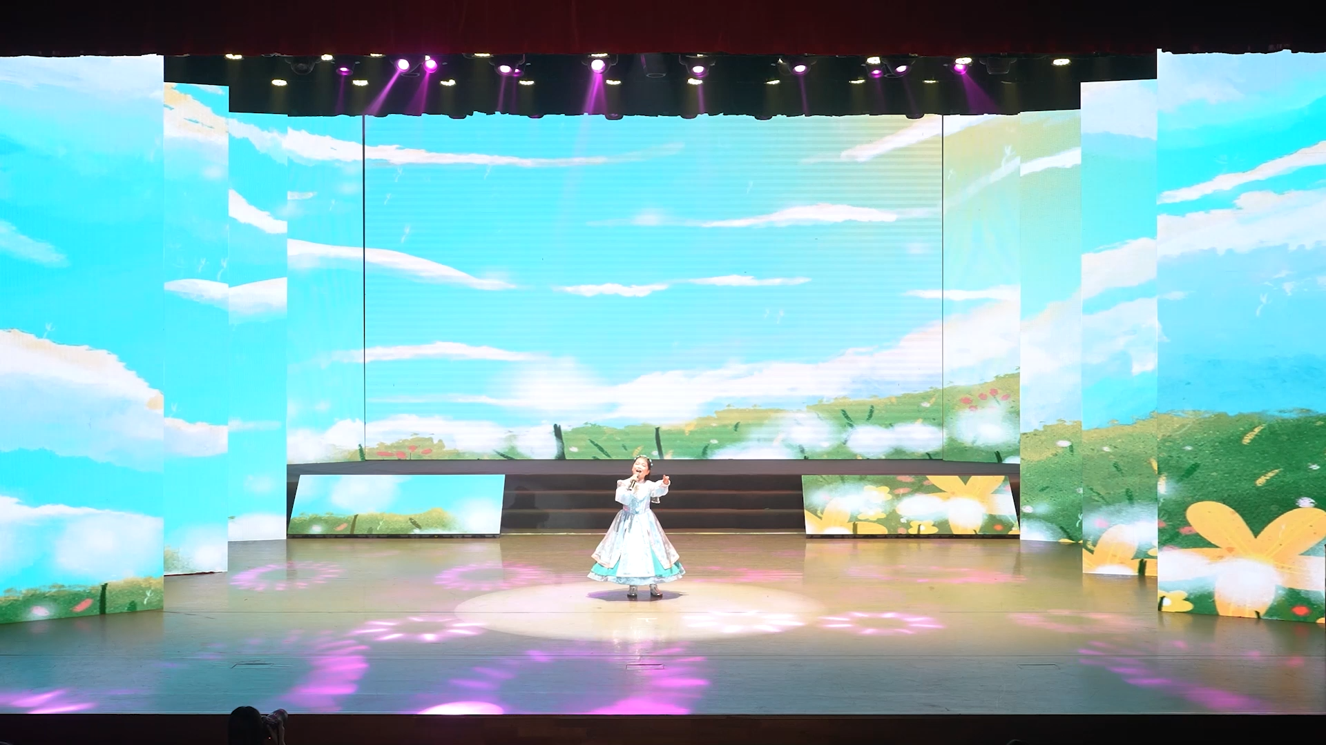 04《塔拉诺特格》演唱：吴嘉漪（儿童B组[00_01_49][20231127-140712].png